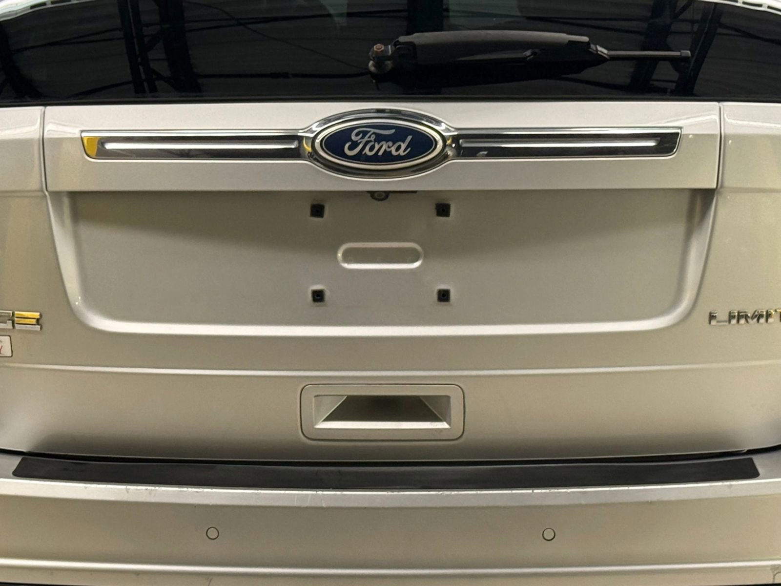 Used 2011 Ford Edge Limited FWD image 11