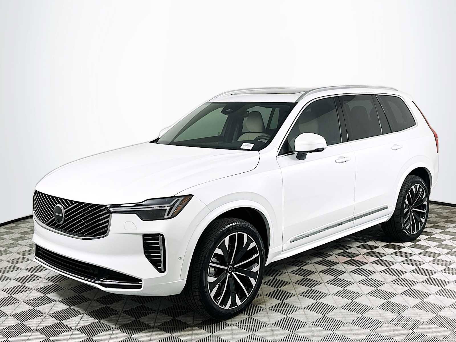 New 2026 Volvo XC90 B5 Plus image 3