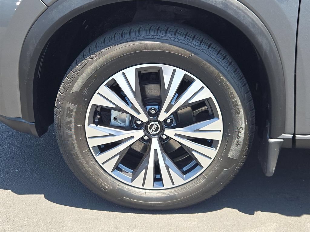 Used 2021 Nissan Rogue SV FWD image 24