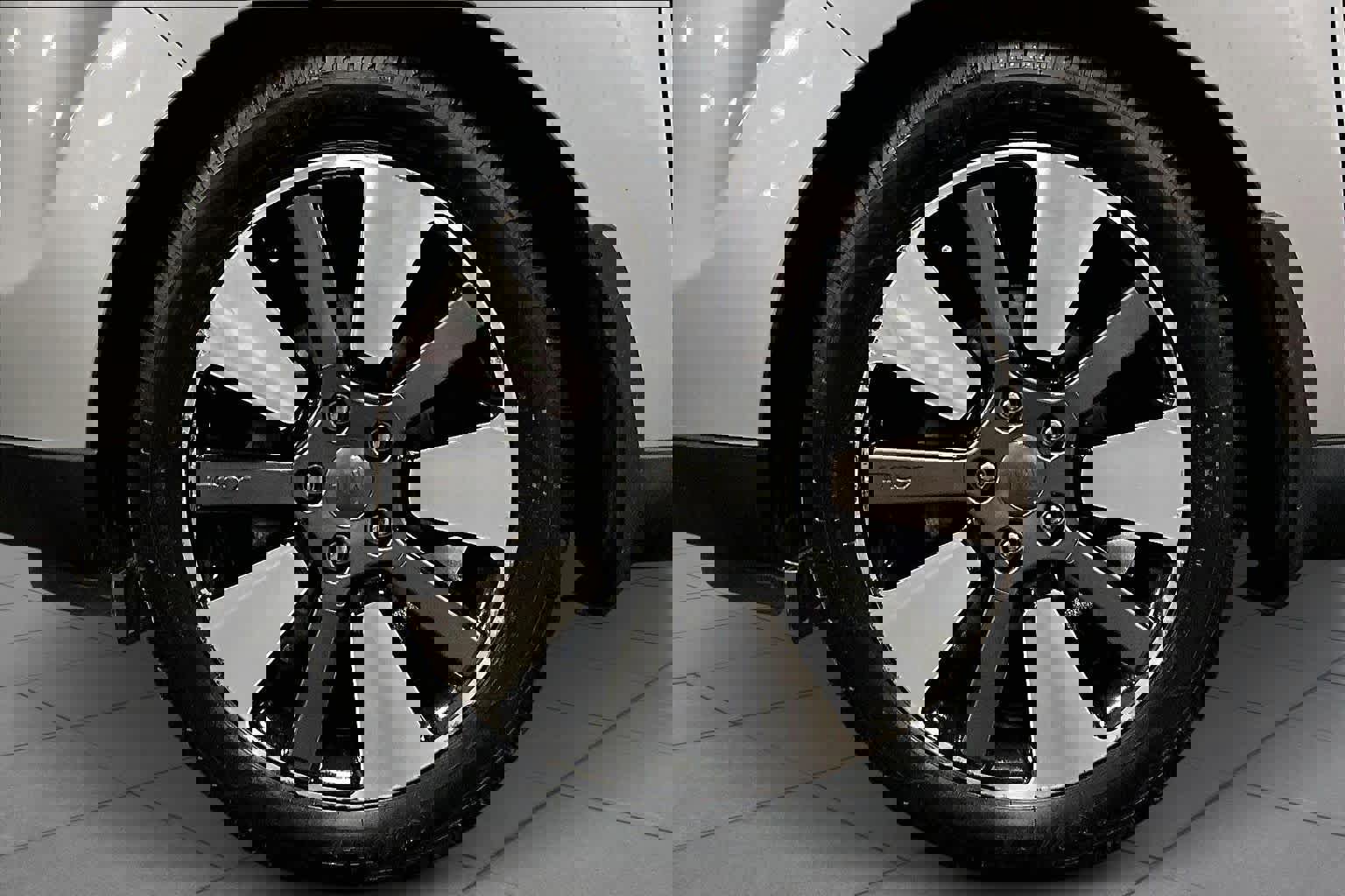 Used 2015 Kia Soul ! w/ Sun & Sound Package image 11