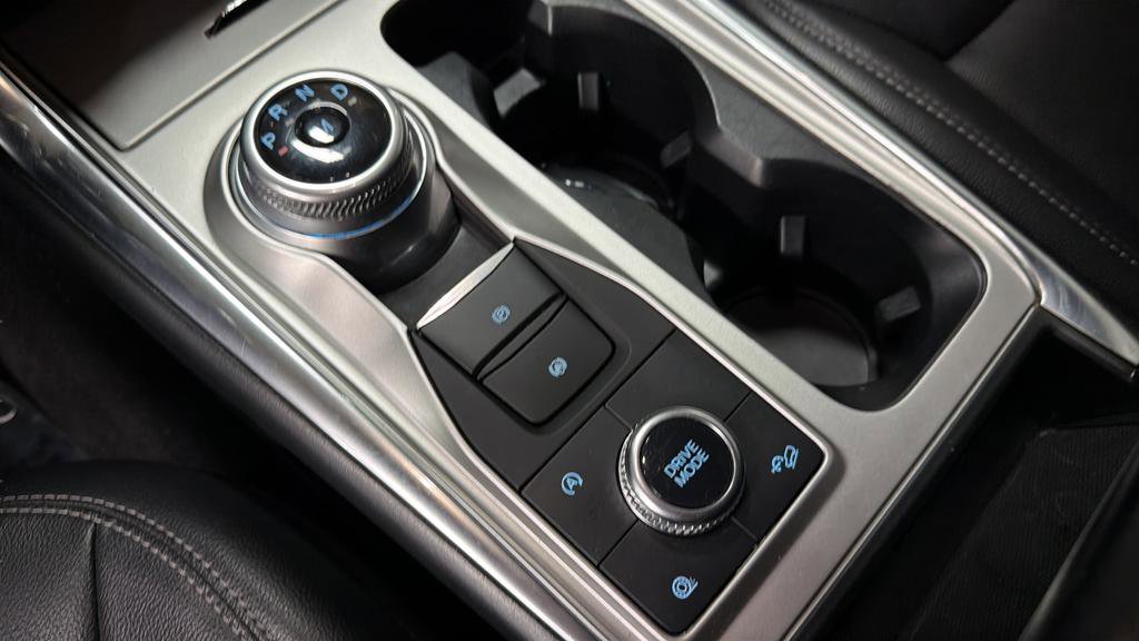 Used 2020 Ford Explorer XLT w/ Equipment Group 202A image 15