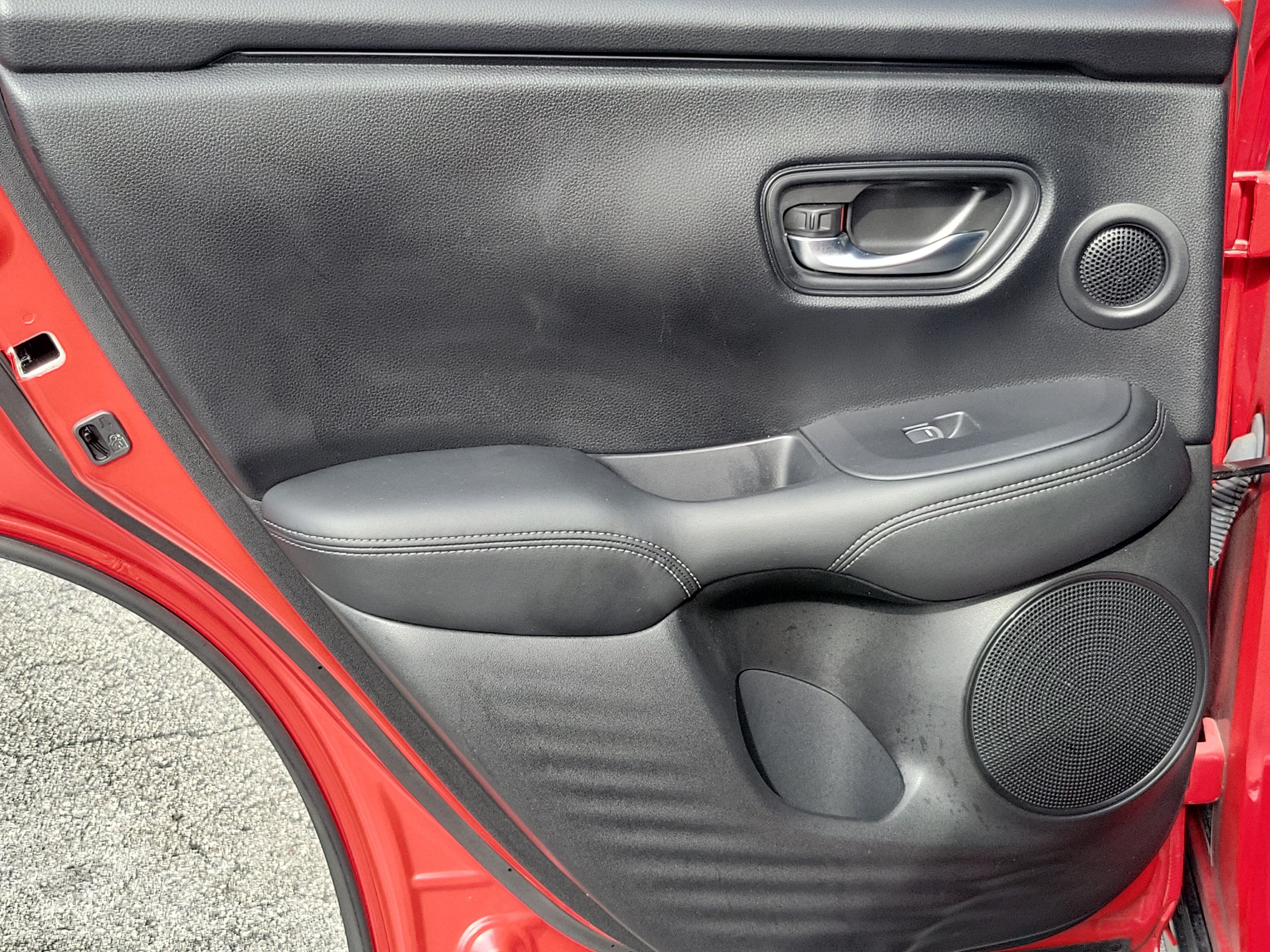 Certified 2024 Honda HR-V EX-L image 11