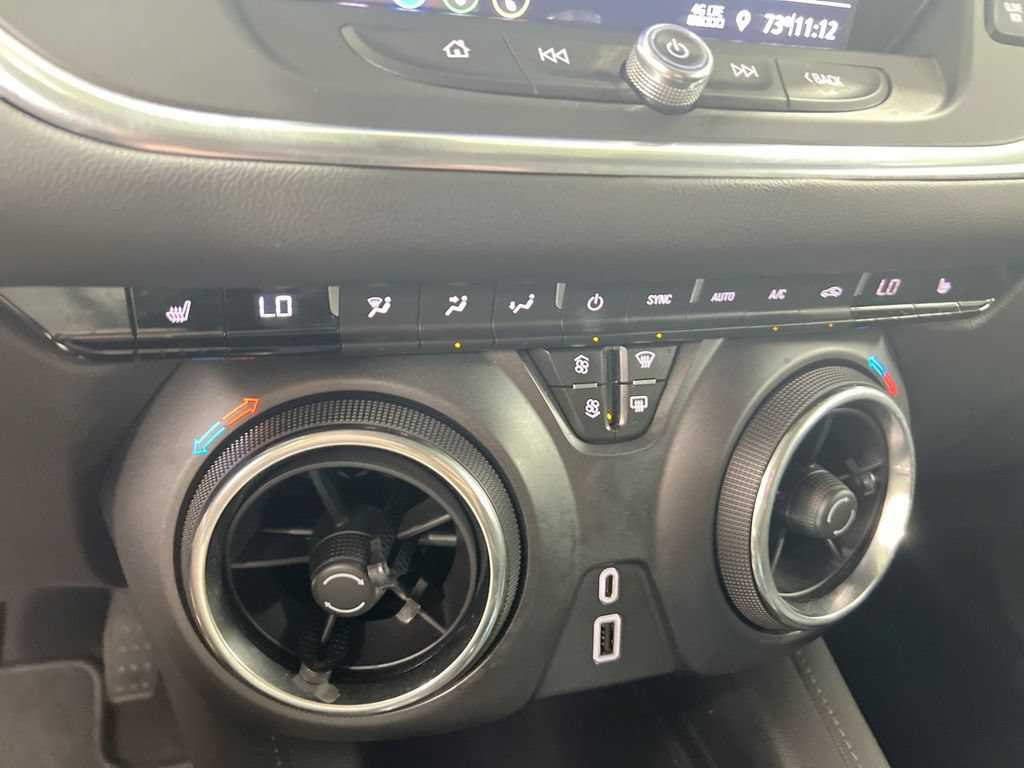 Used 2019 Chevrolet Blazer LT FWD image 15