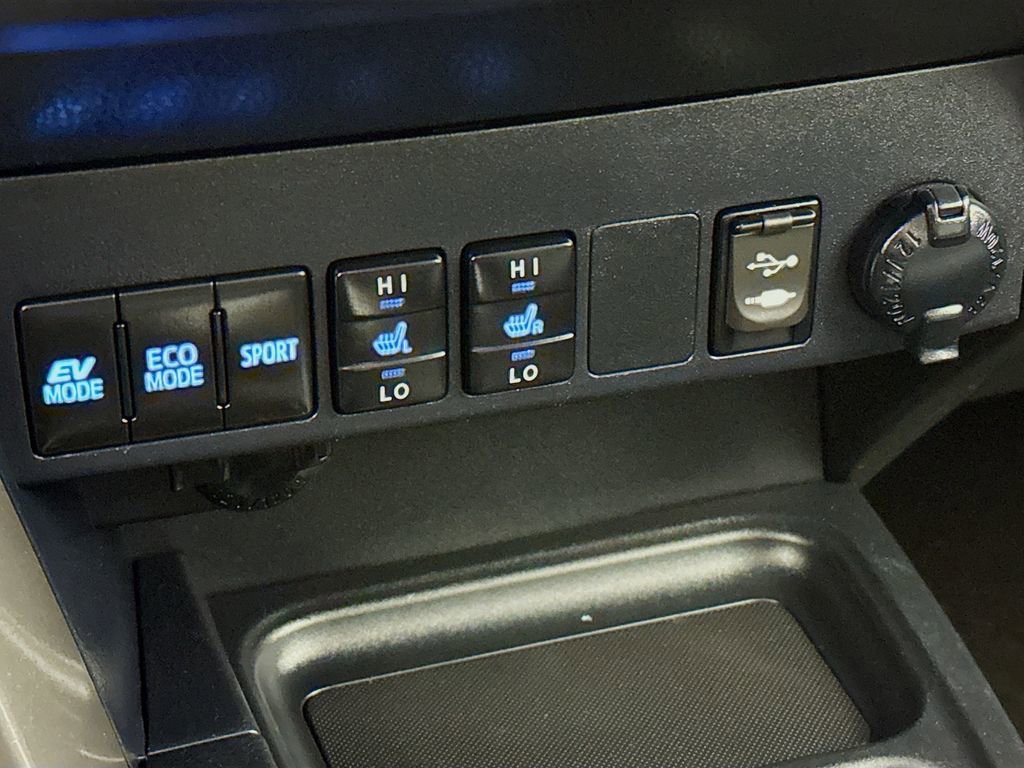 Certified 2018 Toyota RAV4 Limited w/ Advanced Technology Package image 23