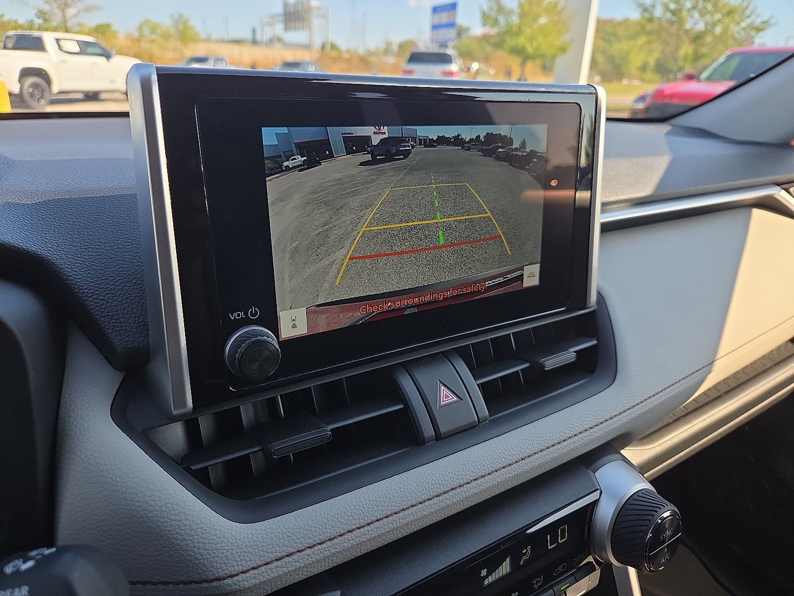 Used 2025 Toyota RAV4 XLE w/ Convenience Package AWD/4WD image 17