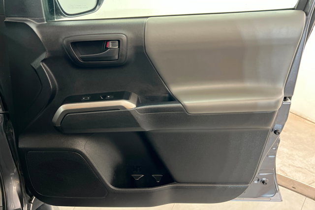 Used 2022 Toyota Tacoma SR5 image 22