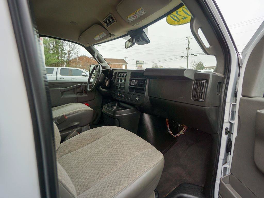 Used 2020 Chevrolet Express 3500 LT w/ LT Preferred Equipment Group RWD image 22