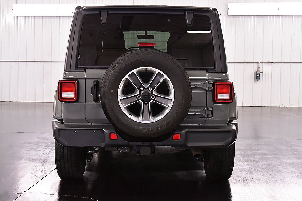 Used 2023 Jeep Wrangler Sahara image 6