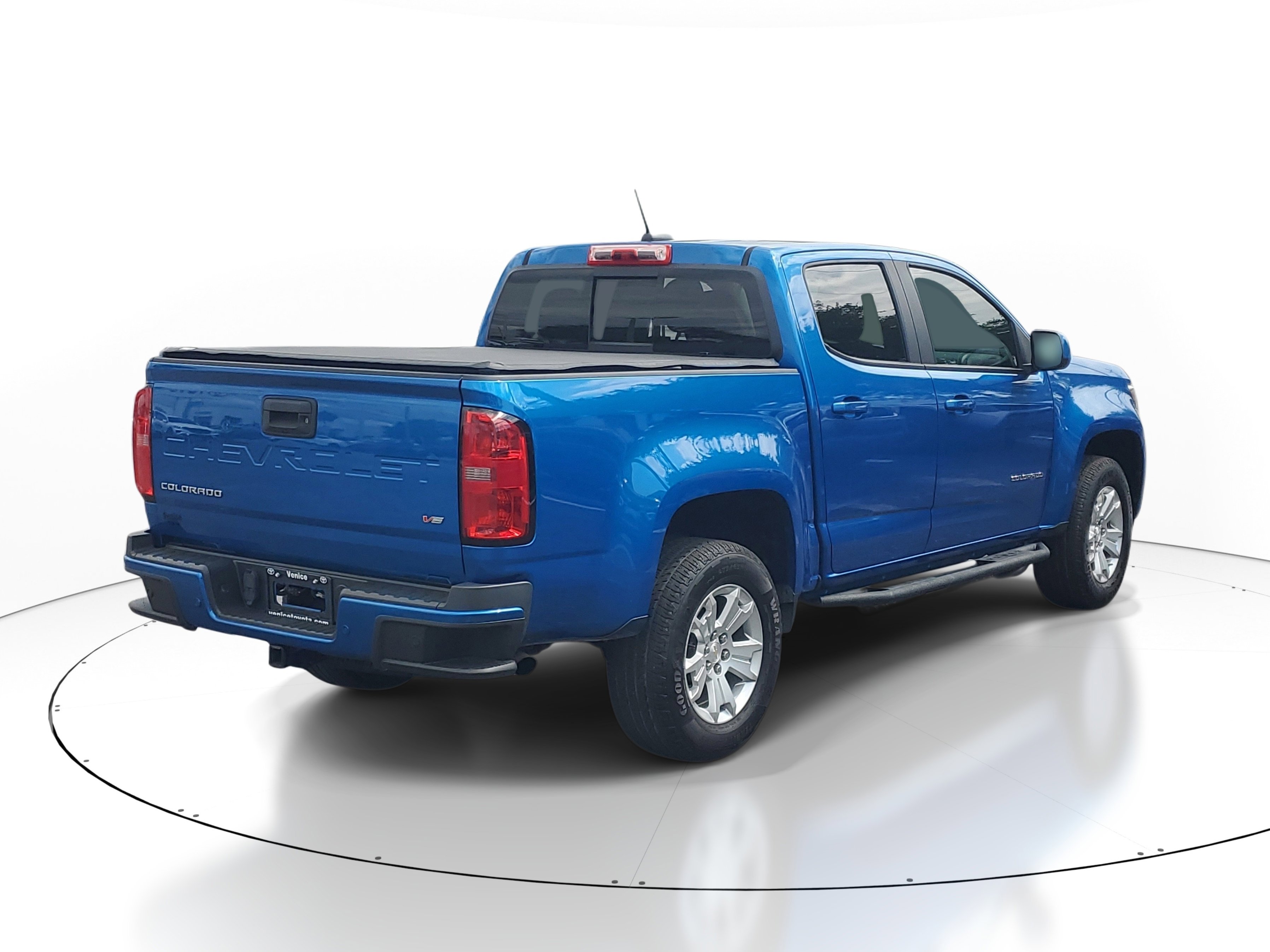 Used 2021 Chevrolet Colorado LT w/ Safety Package RWD image 7