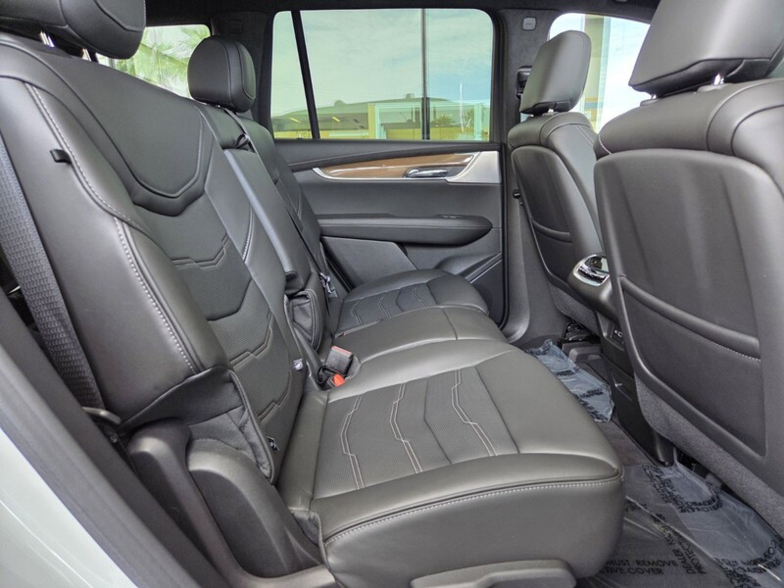 Used 2023 Cadillac XT6 Sport w/ Platinum Package AWD/4WD image 18