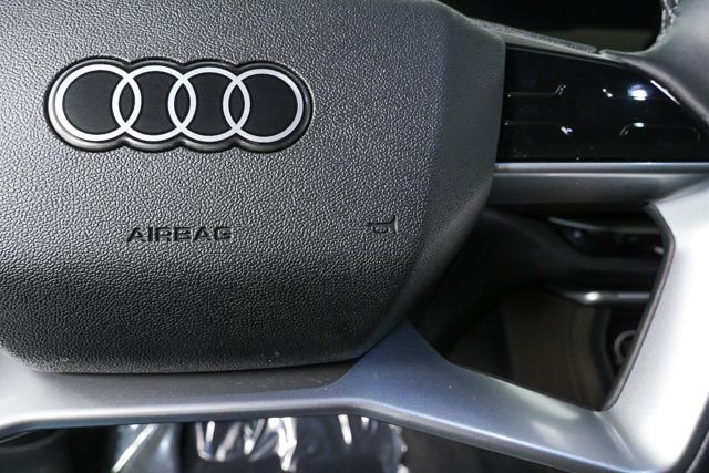 Used 2025 Audi Q5 Prestige image 10