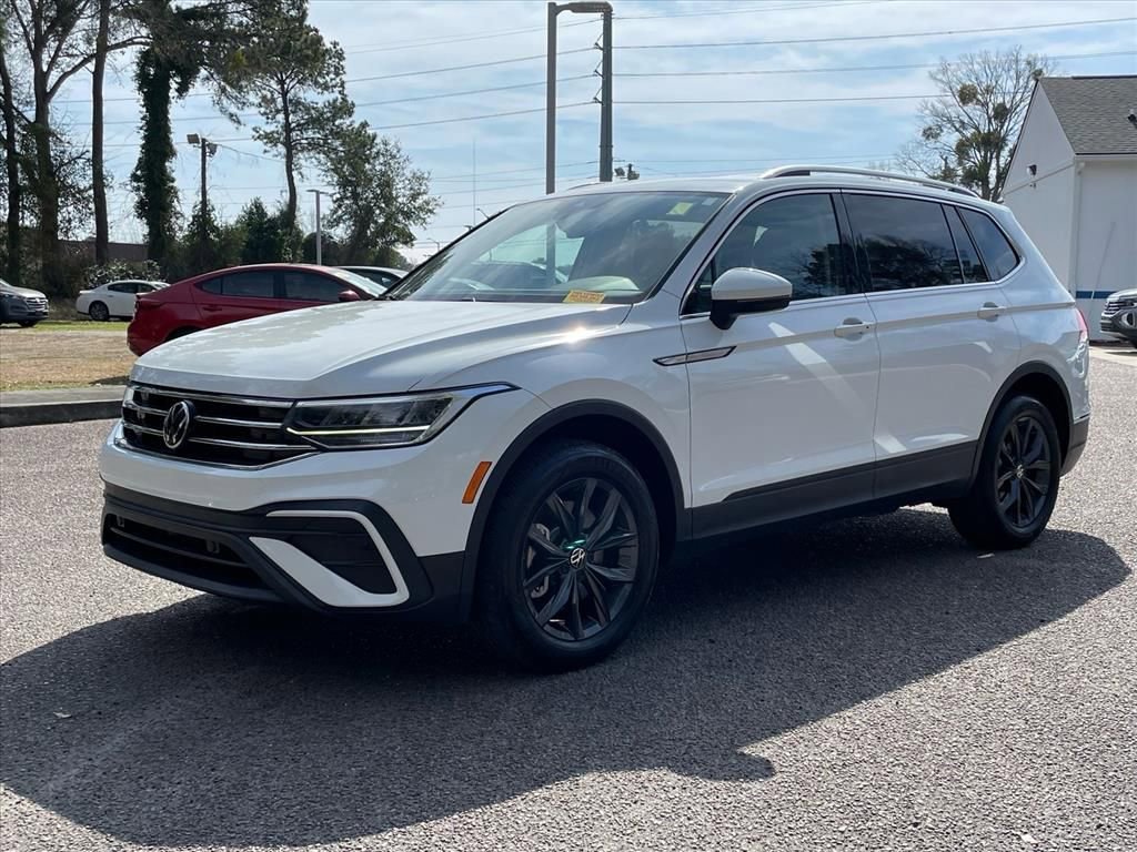 Used 2022 Volkswagen Tiguan SE image 29