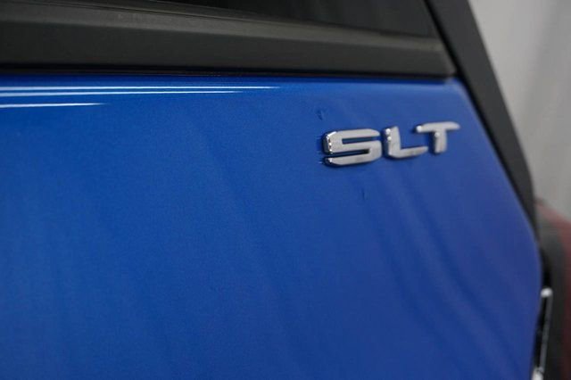 Used 2024 GMC Terrain SLT image 5