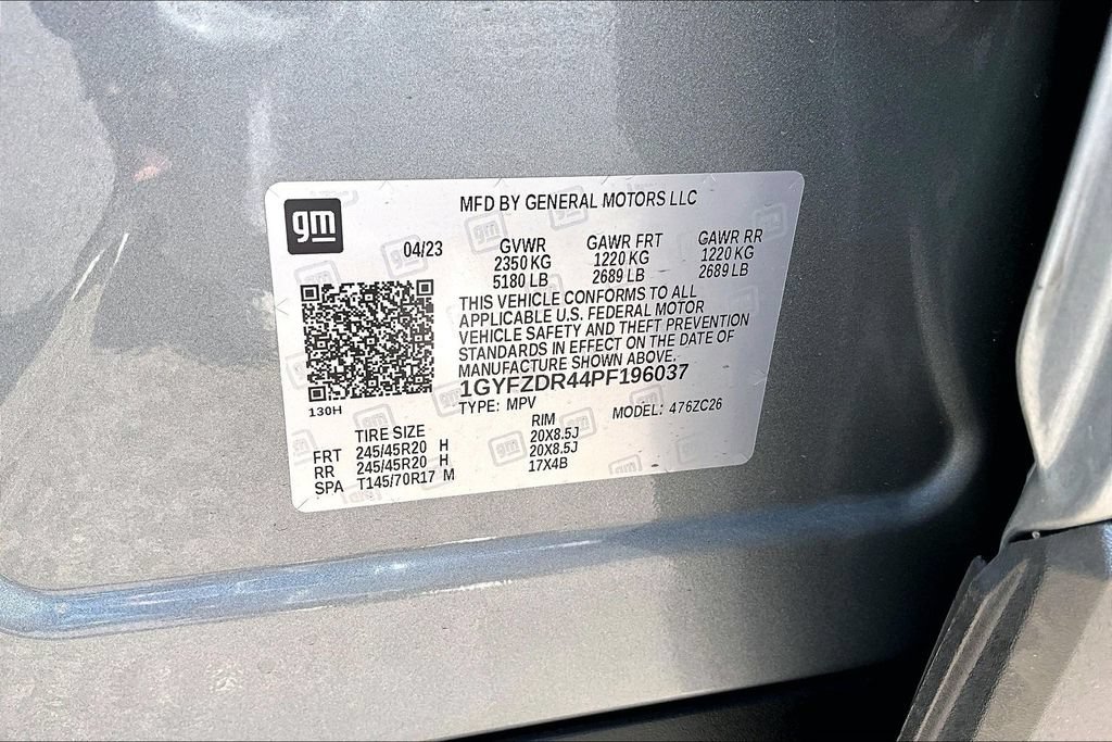 Used 2023 Cadillac XT4 Premium Luxury w/ Cold Weather Package AWD/4WD image 35