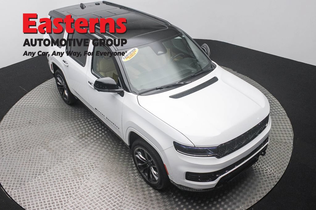 Used 2025 Jeep Grand Wagoneer Series III w/ Rear Seat Video Group 1 AWD/4WD image 3