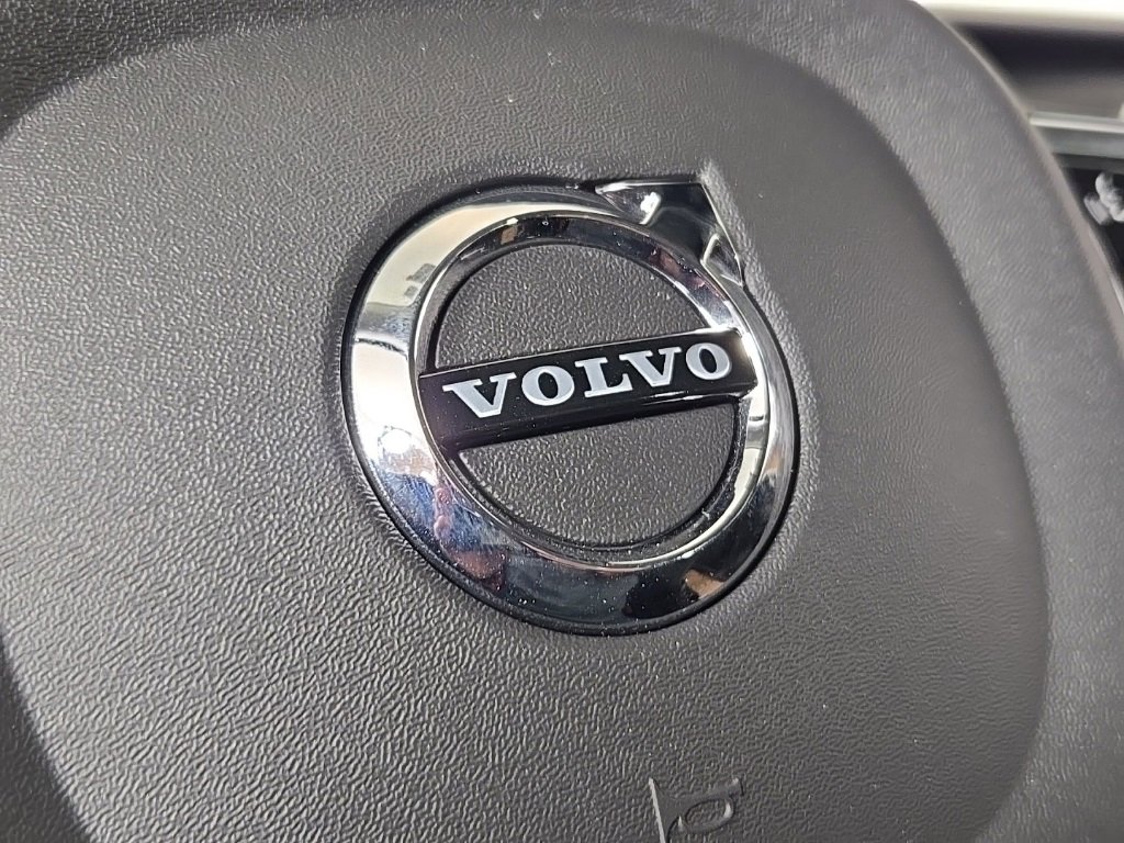 Certified 2024 Volvo XC90 B6 Plus w/ Protection Package image 30