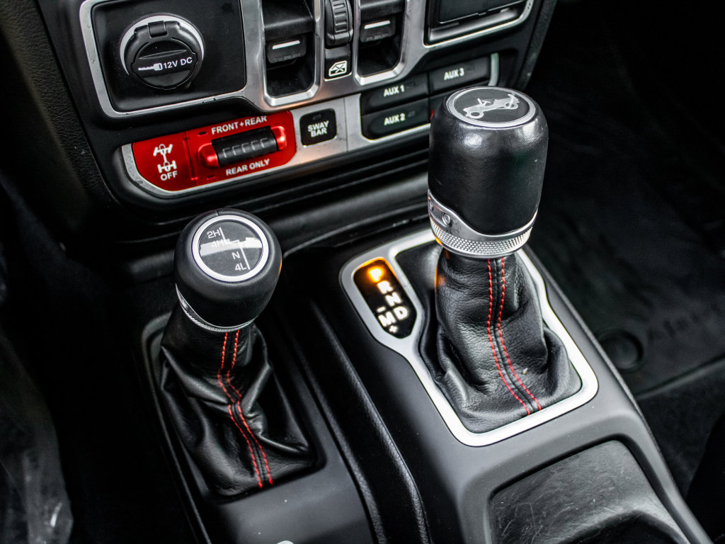 Used 2018 Jeep Wrangler Unlimited Rubicon image 36