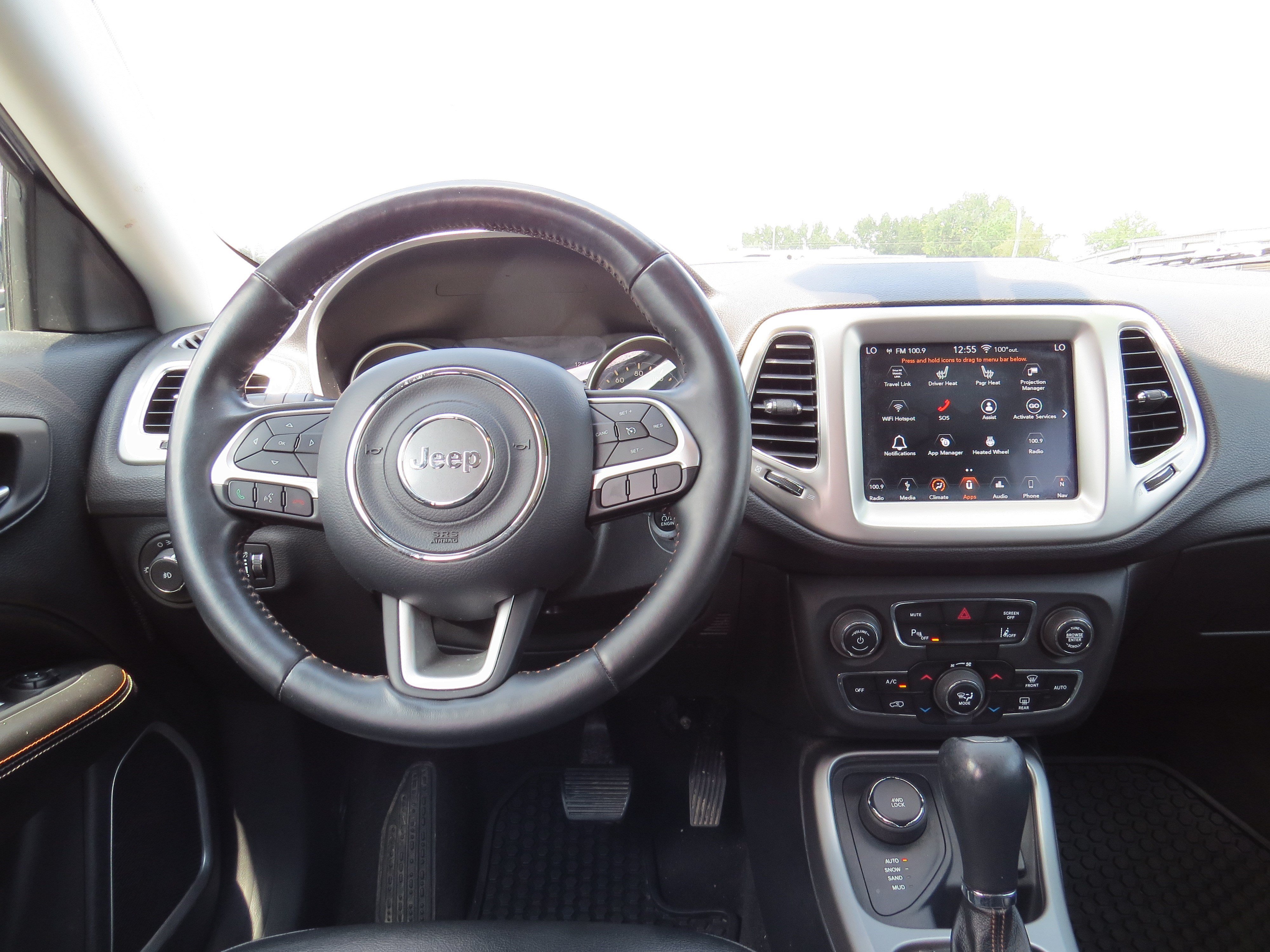 Used 2018 Jeep Compass Latitude w/ Popular Equipment Group AWD/4WD image 17