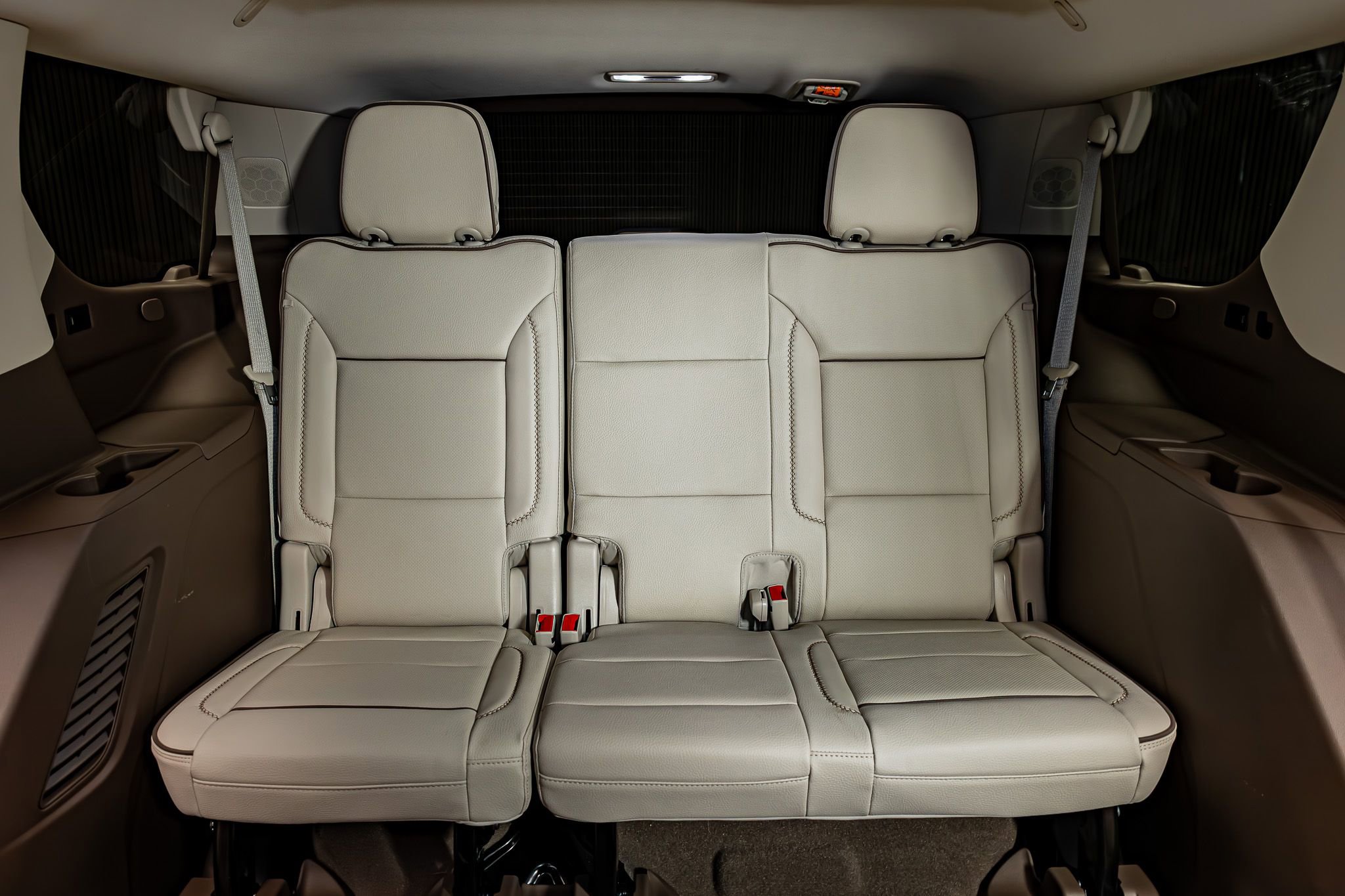 Used 2022 GMC Yukon Denali w/ Denali Premium Package AWD/4WD image 25