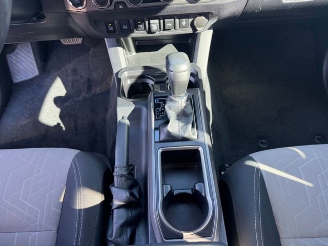 Used 2022 Toyota Tacoma TRD Off-Road w/ Technology Package image 18