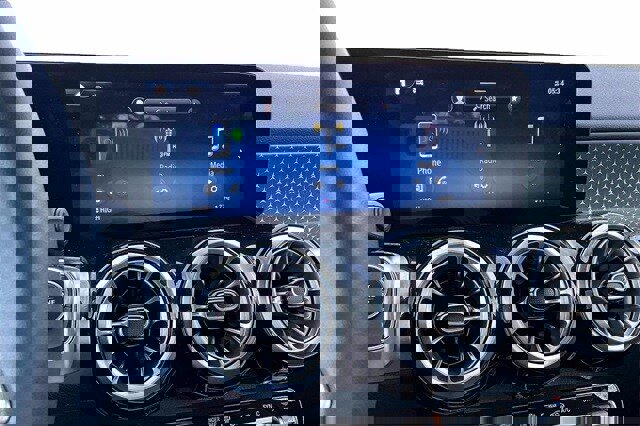 Certified 2025 Mercedes-Benz GLB 250 4MATIC image 12