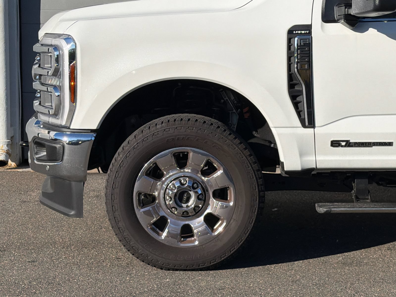 Used 2026 Ford F250 Lariat w/ Lariat Ultimate Package AWD/4WD image 5
