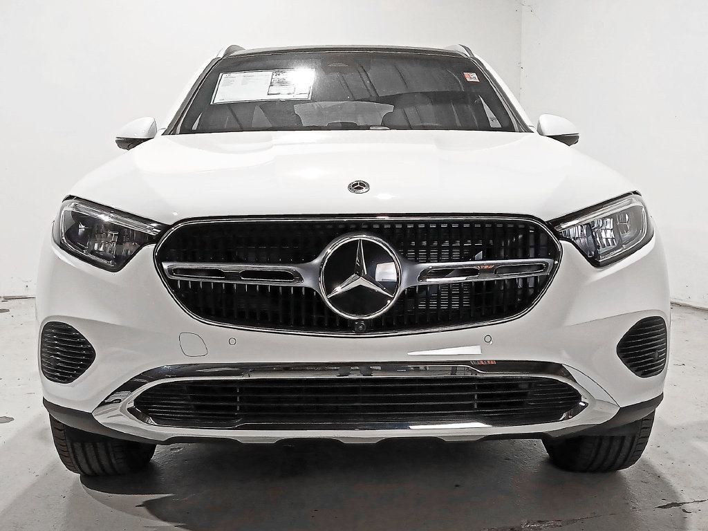 New 2026 Mercedes-Benz GLC 300 4MATIC image 2