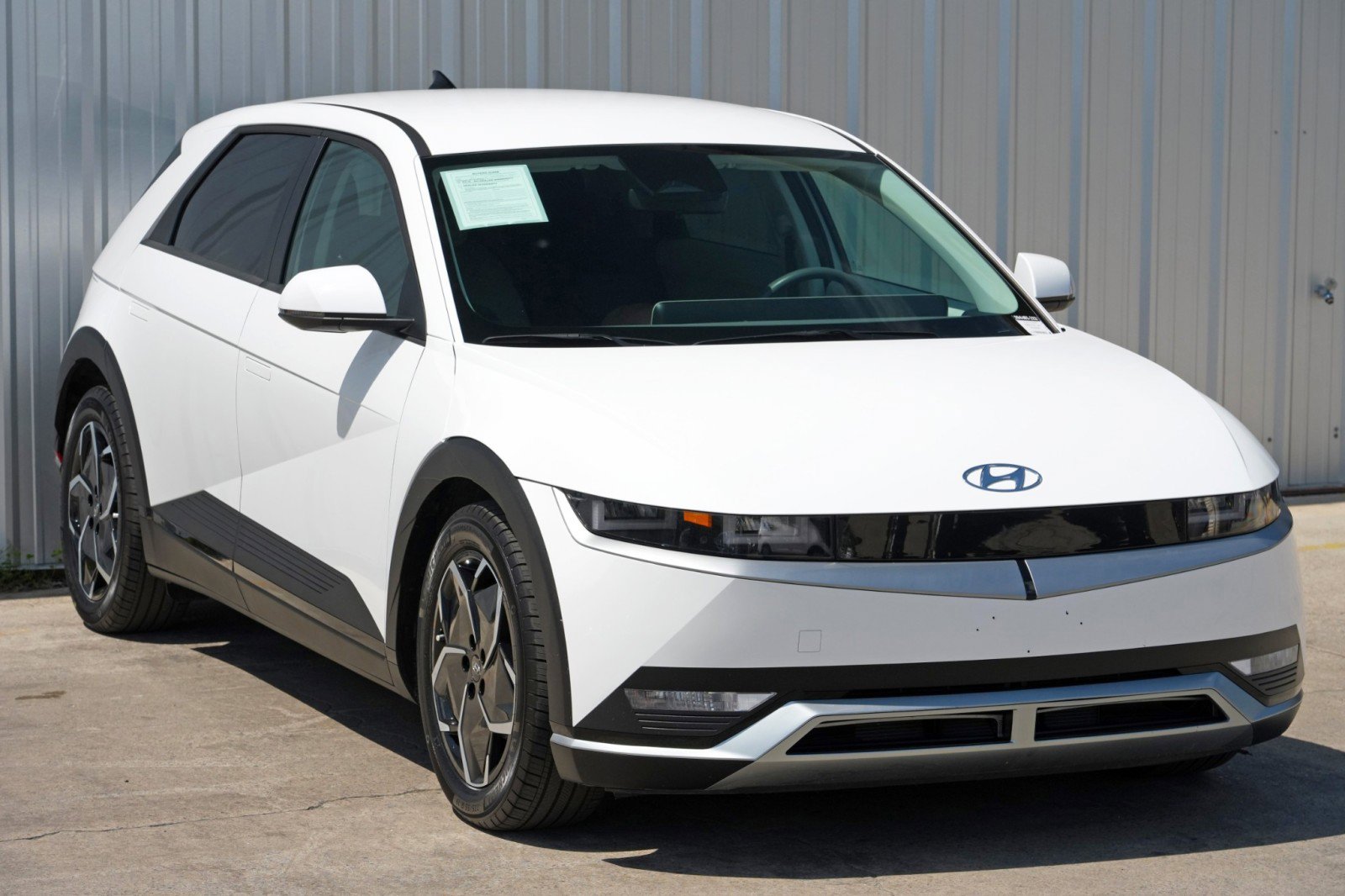 Used 2024 Hyundai Ioniq 5 SE RWD image 49