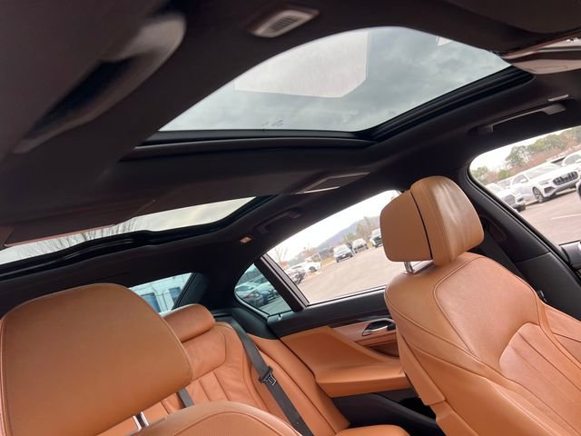 Used 2019 BMW 740i 740i w/ Executive Package image 37