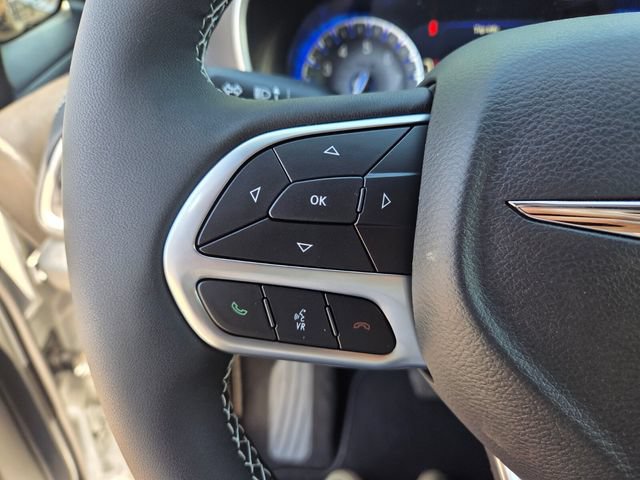 New 2026 Chrysler Pacifica Select FWD image 28