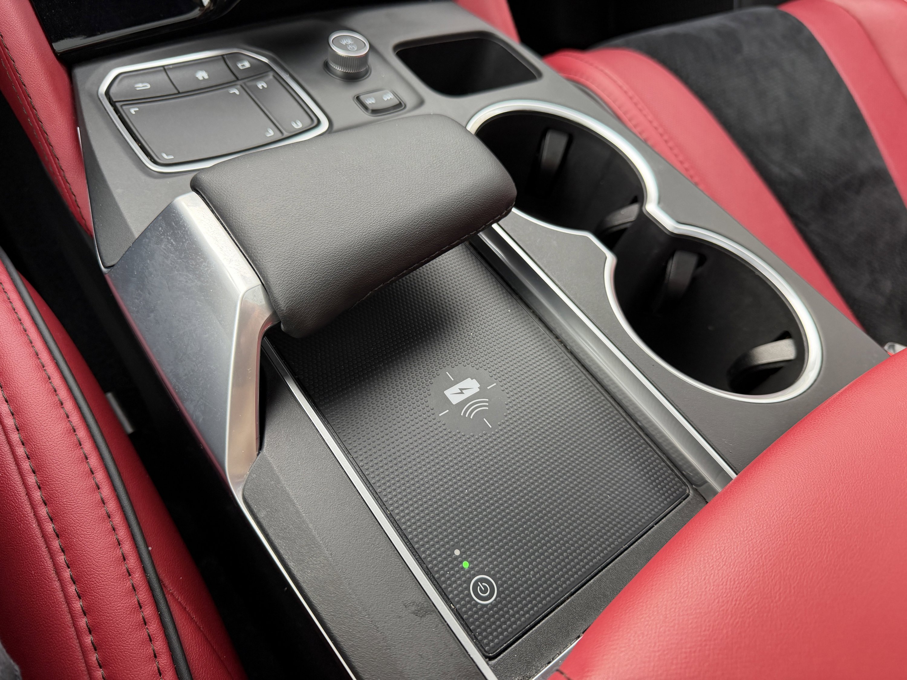 Used 2023 Acura MDX A-Spec image 34