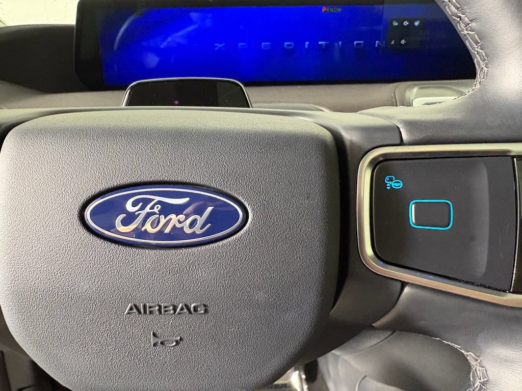 Certified 2026 Ford Expedition Max Platinum w/ Platinum Ultimate Package AWD/4WD image 22
