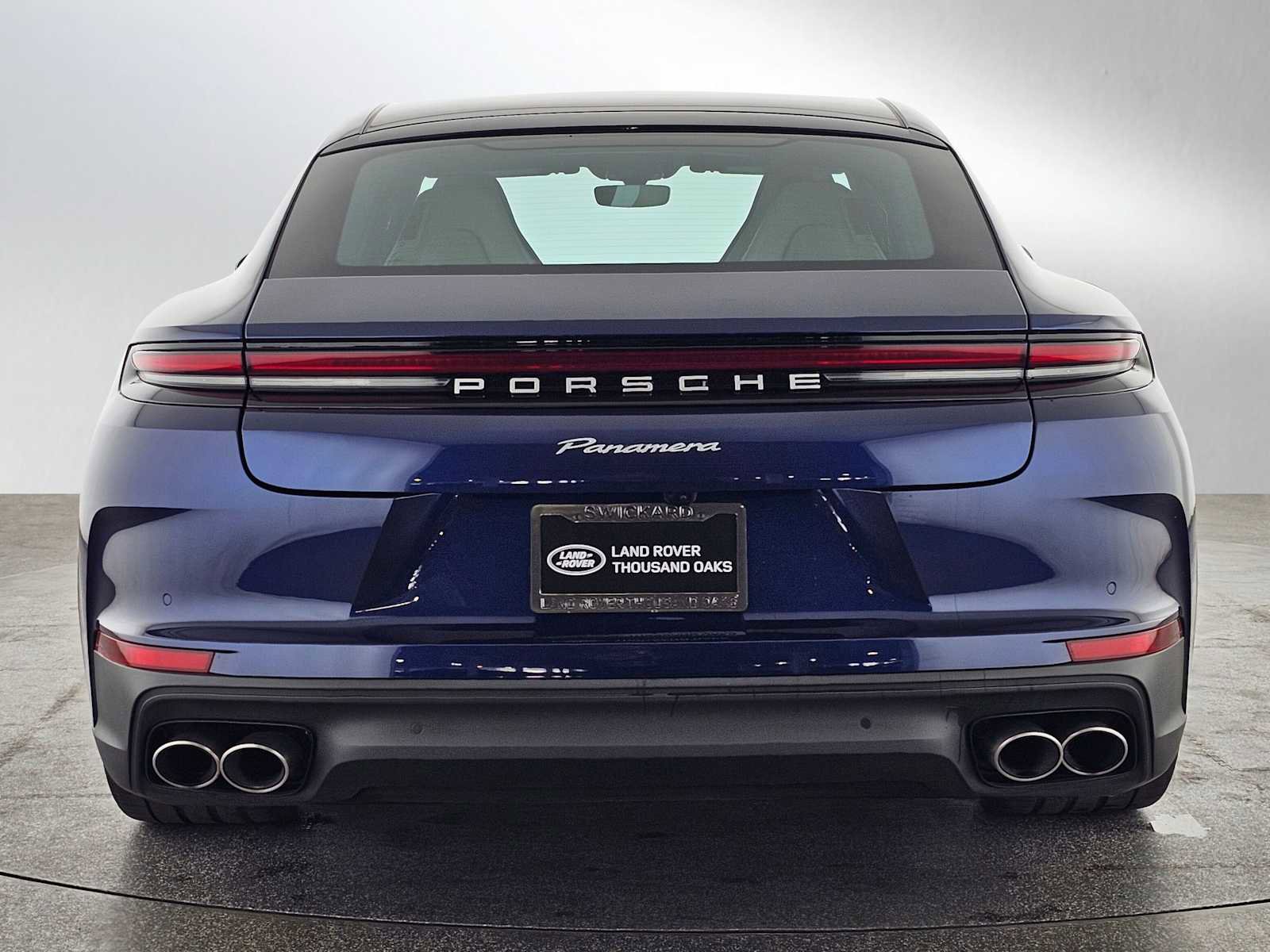 Used 2024 Porsche Panamera 4 image 7