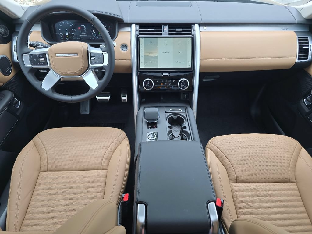 New 2026 Land Rover Discovery Limited Edition AWD/4WD image 38