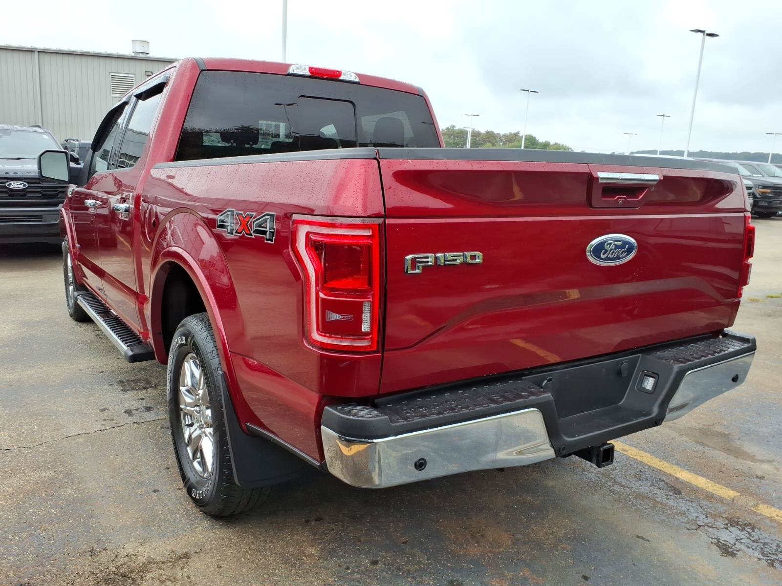 Used 2015 Ford F150 Lariat w/ Equipment Group 502A Luxury AWD/4WD image 4
