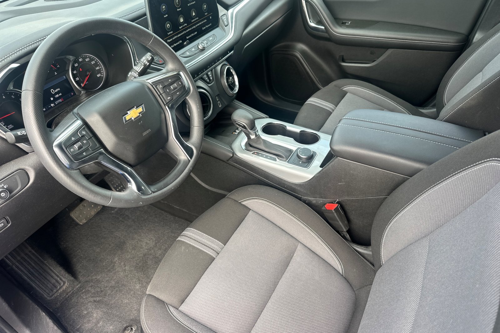 Used 2024 Chevrolet Blazer LT w/ Convenience Package FWD image 10