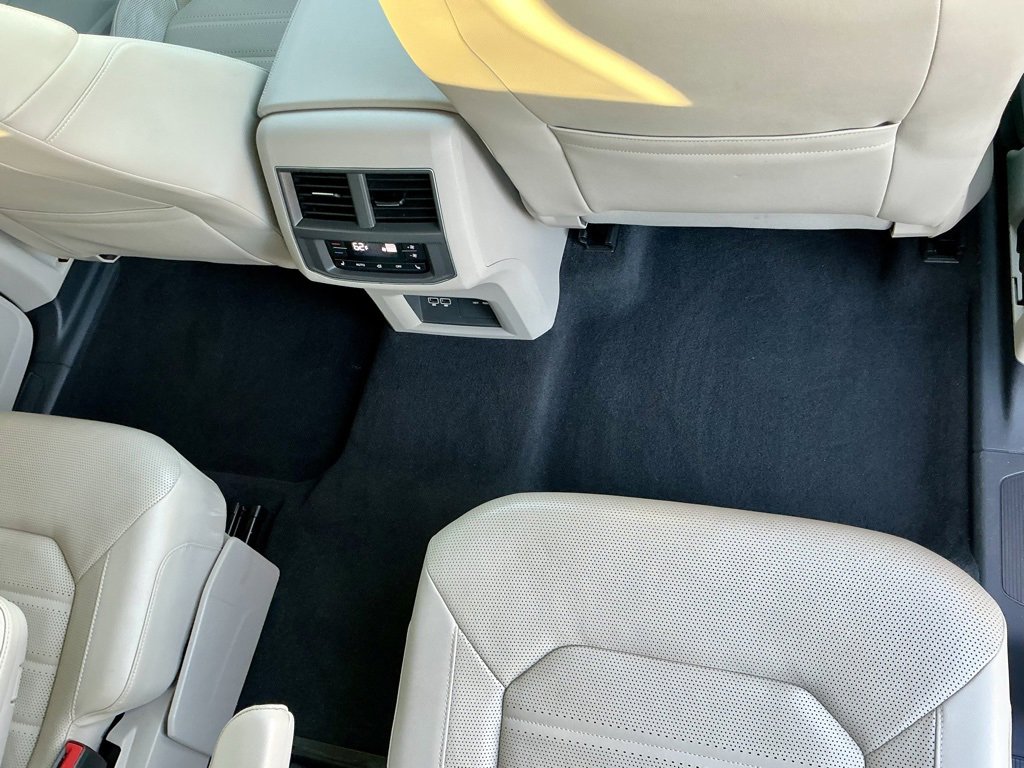 Used 2019 Volkswagen Atlas SEL Premium image 26