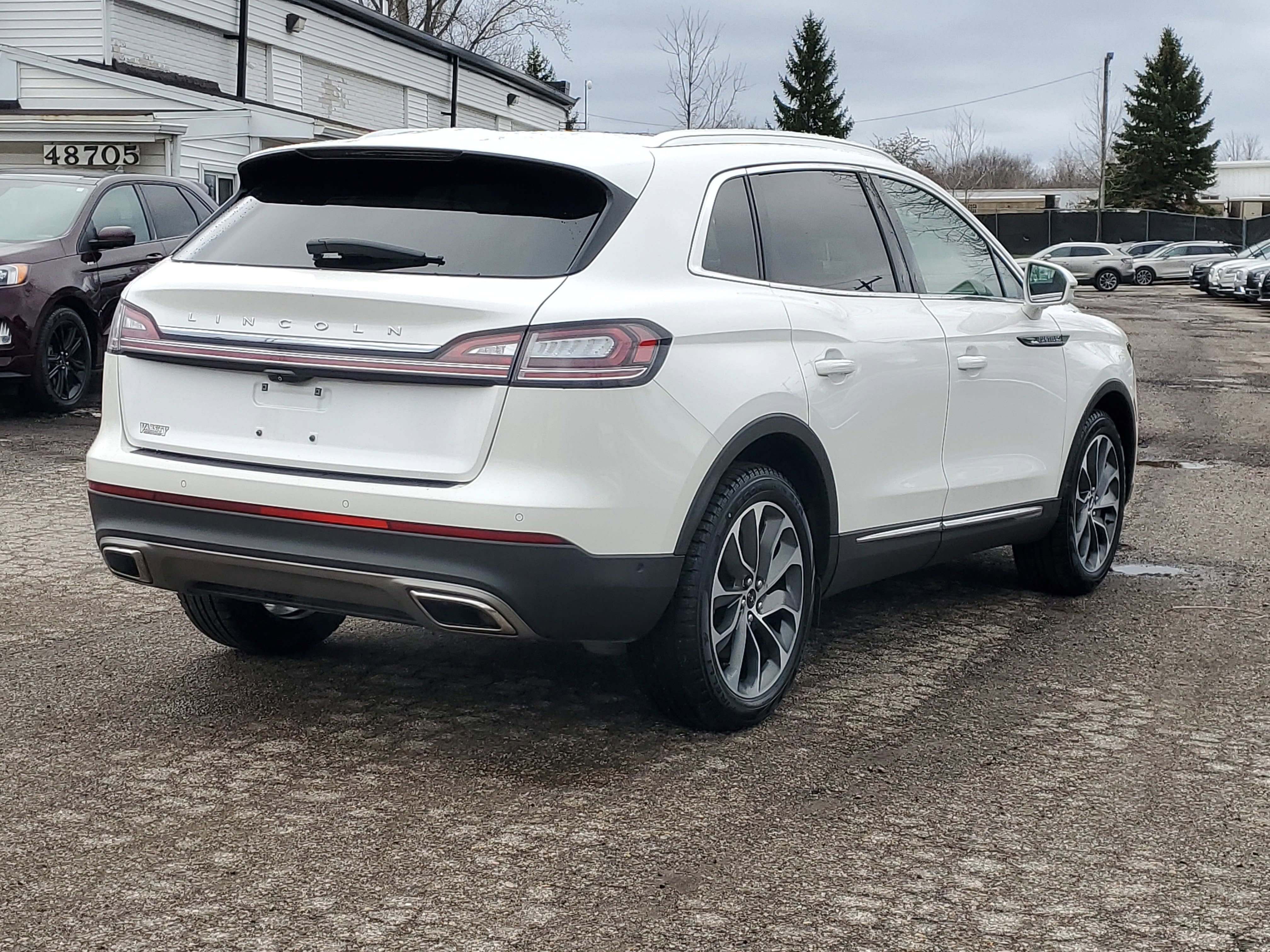 Certified 2023 Lincoln Nautilus Reserve w/ Equipment Group 201A AWD/4WD image 6