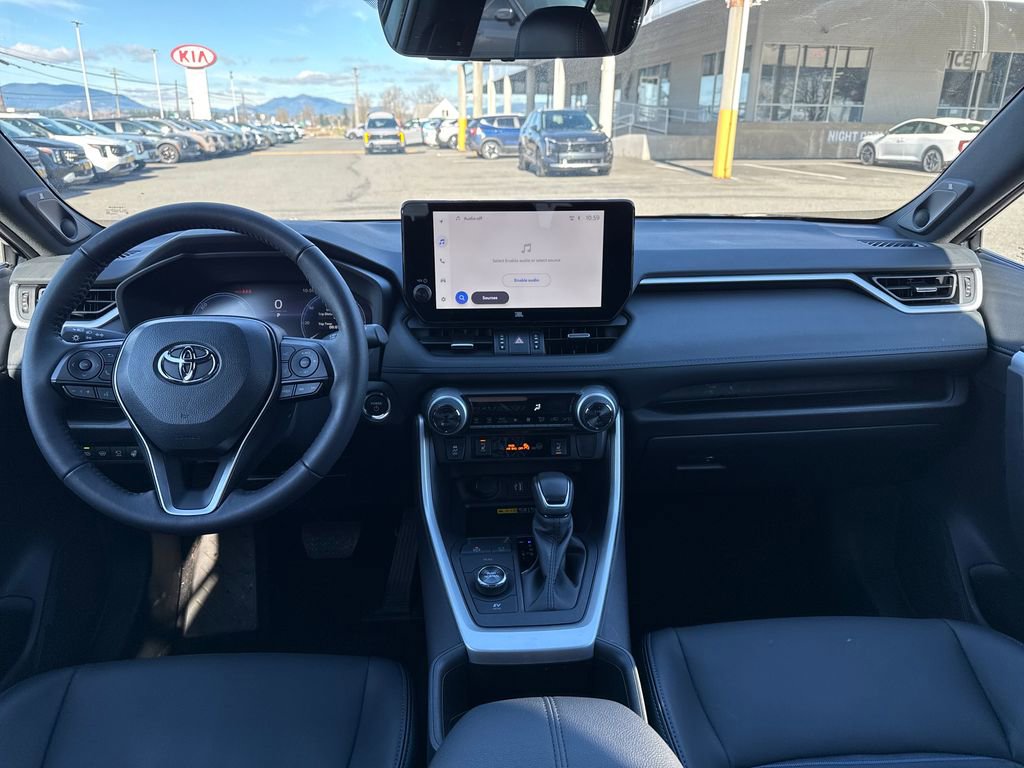 Used 2025 Toyota RAV4 XSE w/ Advanced Technology Package image 22