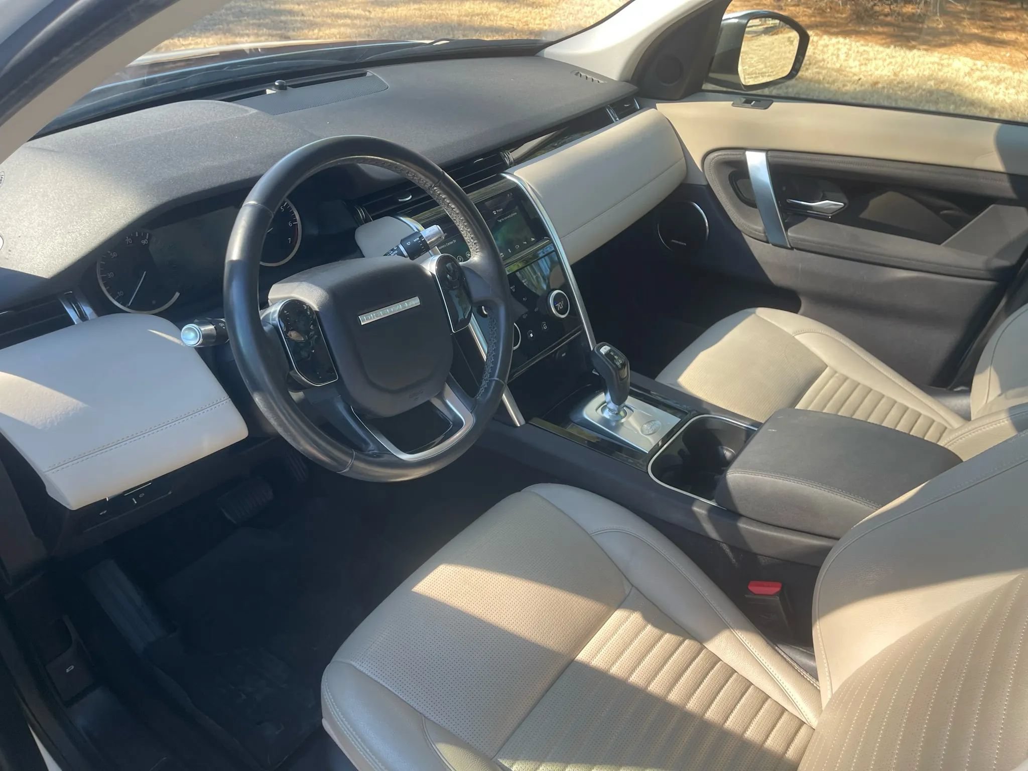 Used 2020 Land Rover Discovery Sport S AWD/4WD image 11