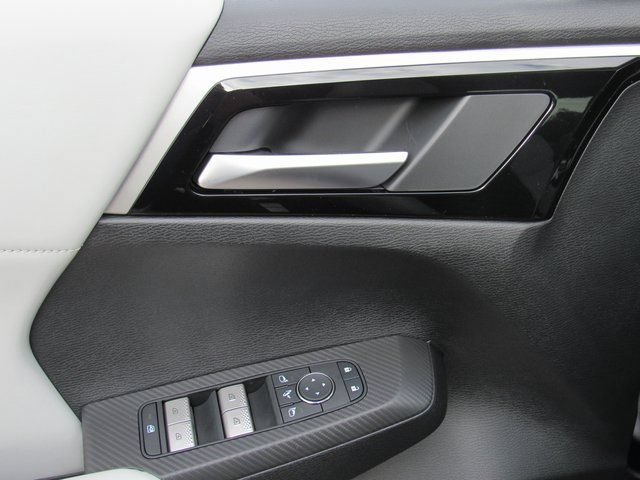 New 2026 Mitsubishi Outlander SE FWD image 11