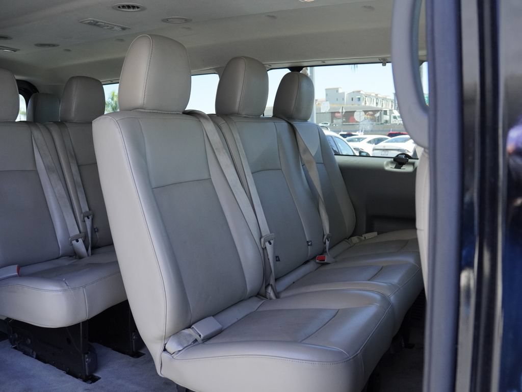 Used 2020 Nissan NV 3500 SL RWD image 23