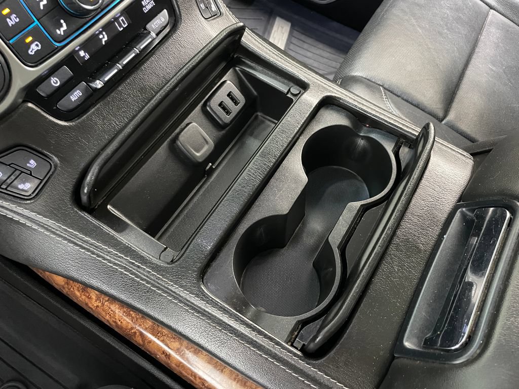 Used 2018 Chevrolet Tahoe Premier AWD/4WD image 37