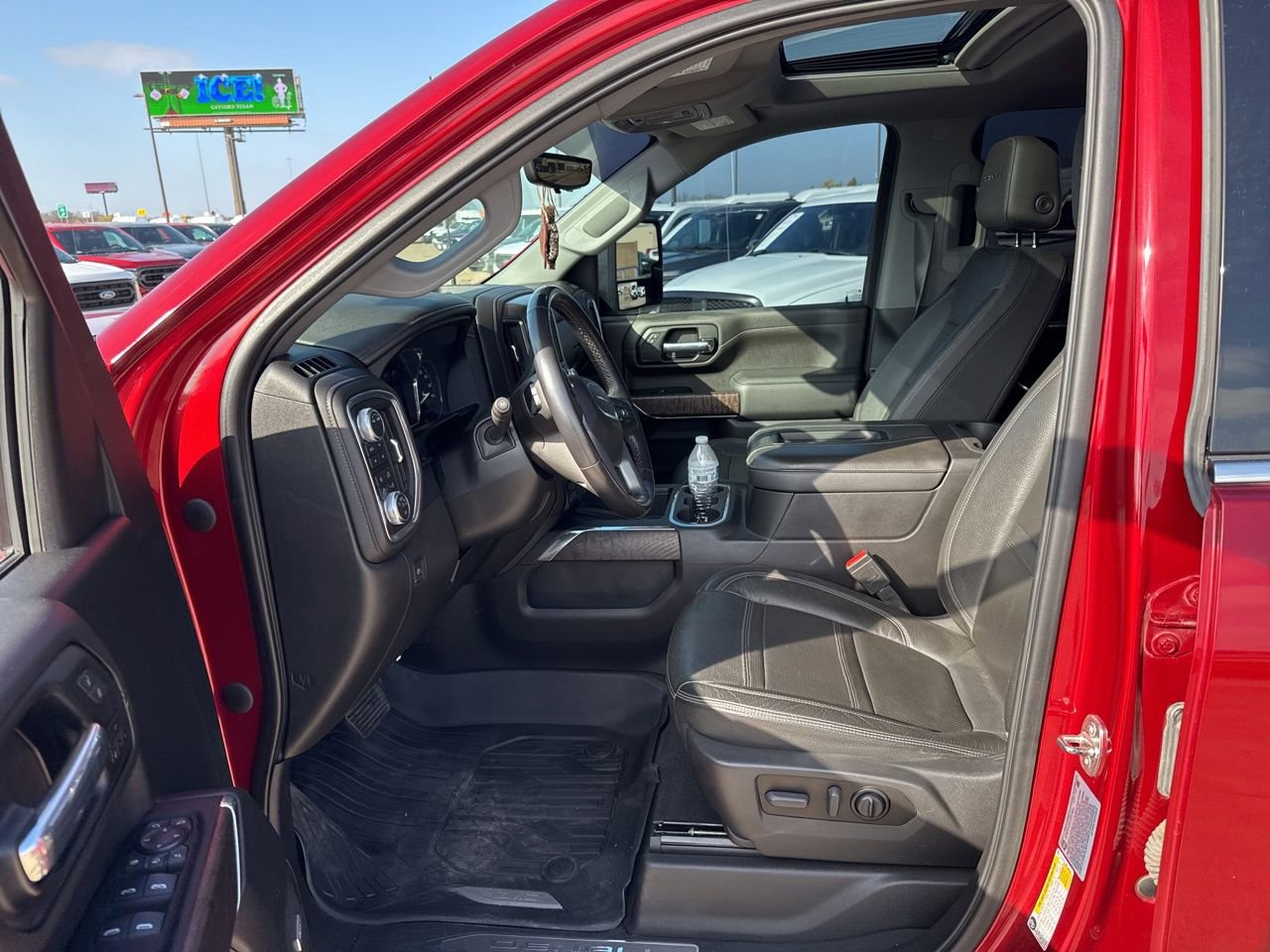 Used 2022 GMC Sierra 3500 Denali w/ Denali Ultimate Package image 19