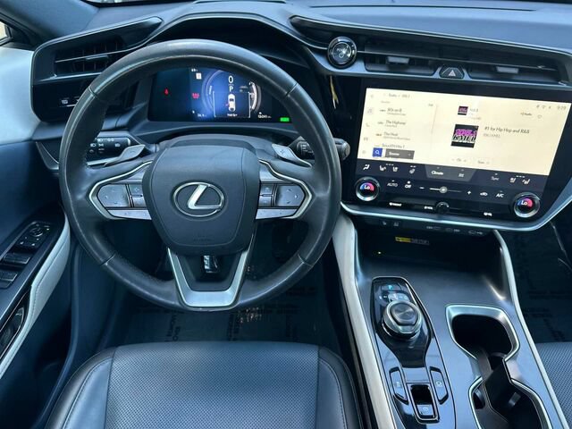 Used 2024 Lexus RZ 300e Premium w/ Technology Package FWD image 17