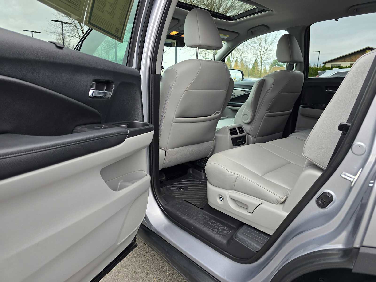 Used 2022 Honda Pilot Special Edition image 22