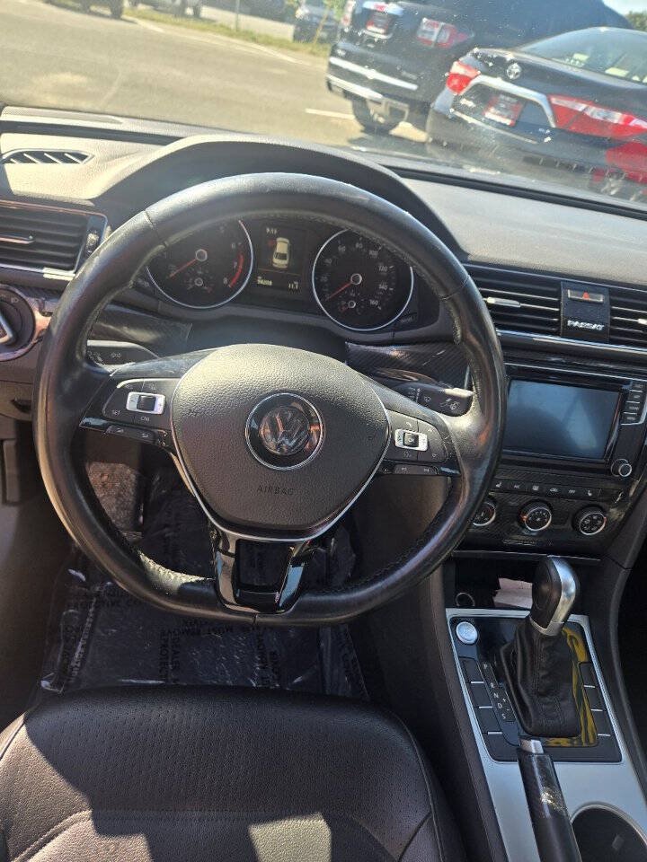 Used 2019 Volkswagen Passat 2.0T Wolfsburg FWD image 20