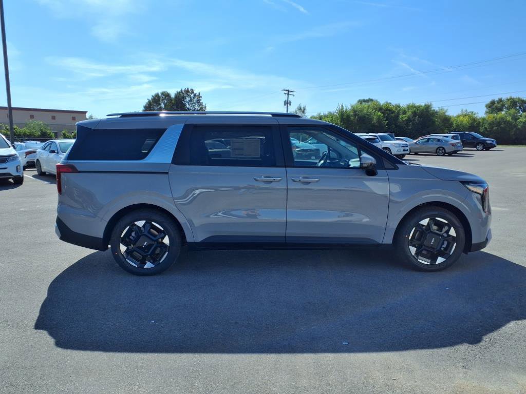 New 2026 Kia Carnival EX image 8