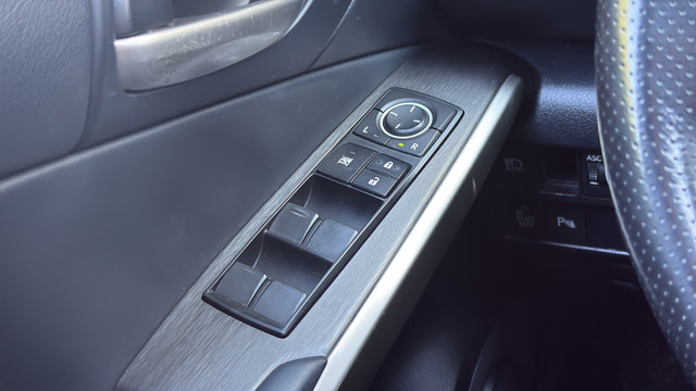 Used 2019 Lexus IS 300 F Sport w/ F Sport Package RWD image 12