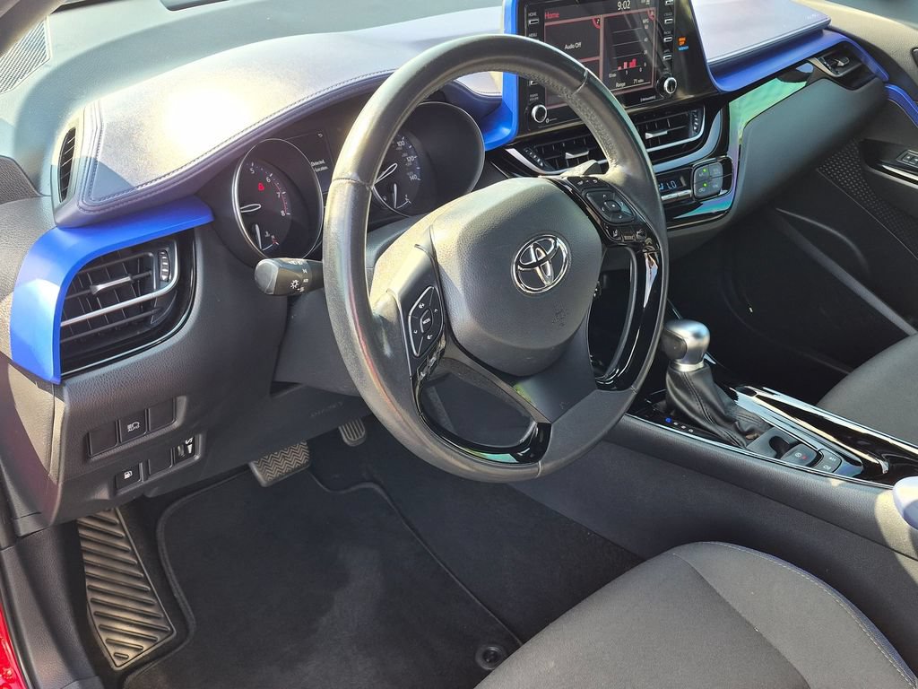 Used 2022 Toyota C-HR XLE FWD image 10